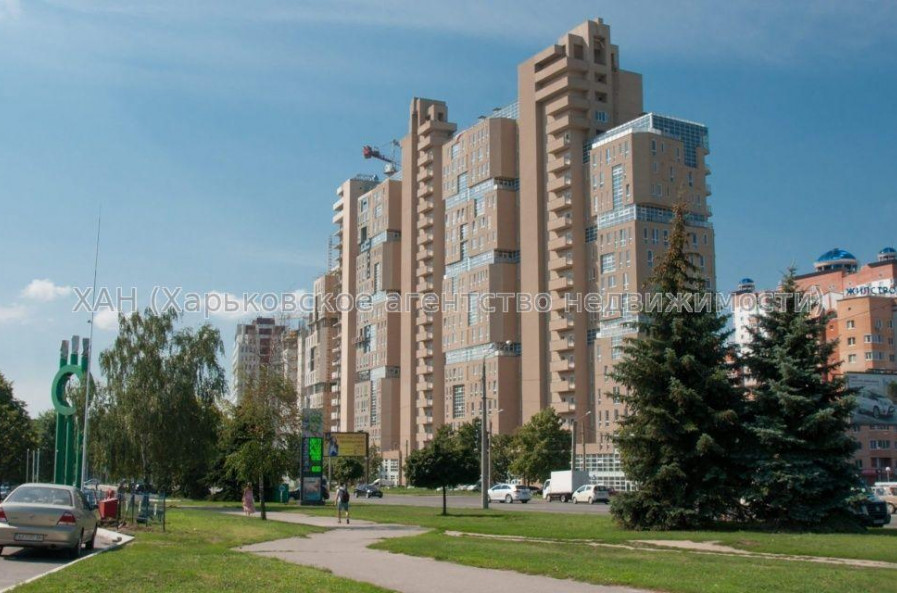Продам квартиру, Клочковская ул. , 2 кім., 78 м², без внутренних работ 