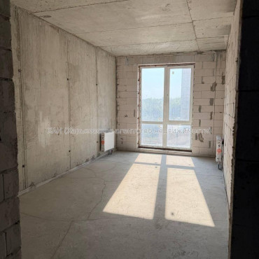 Продам квартиру, Клочковская ул. , 2 кім., 78 м², без внутренних работ 