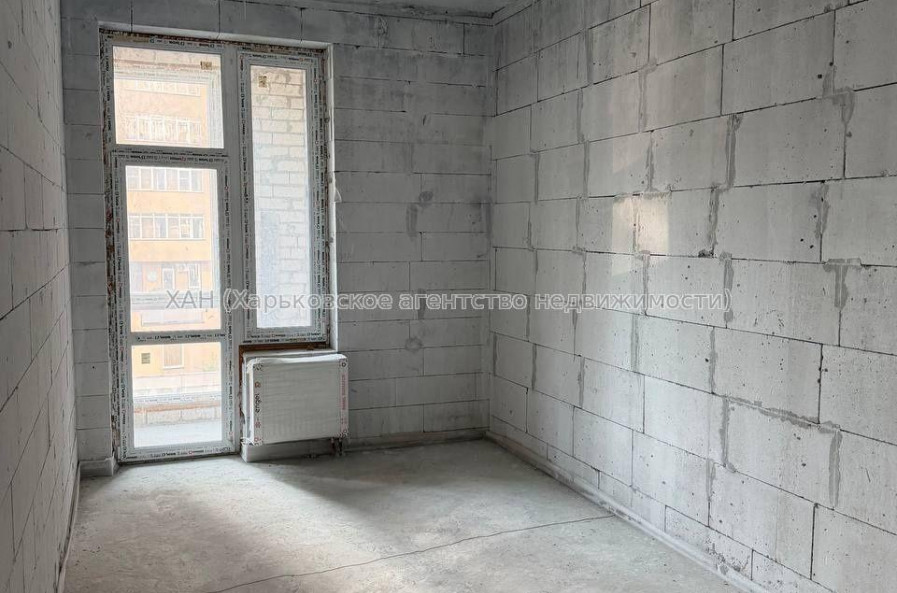Продам квартиру, Клочковская ул. , 2 кім., 78 м², без внутренних работ 