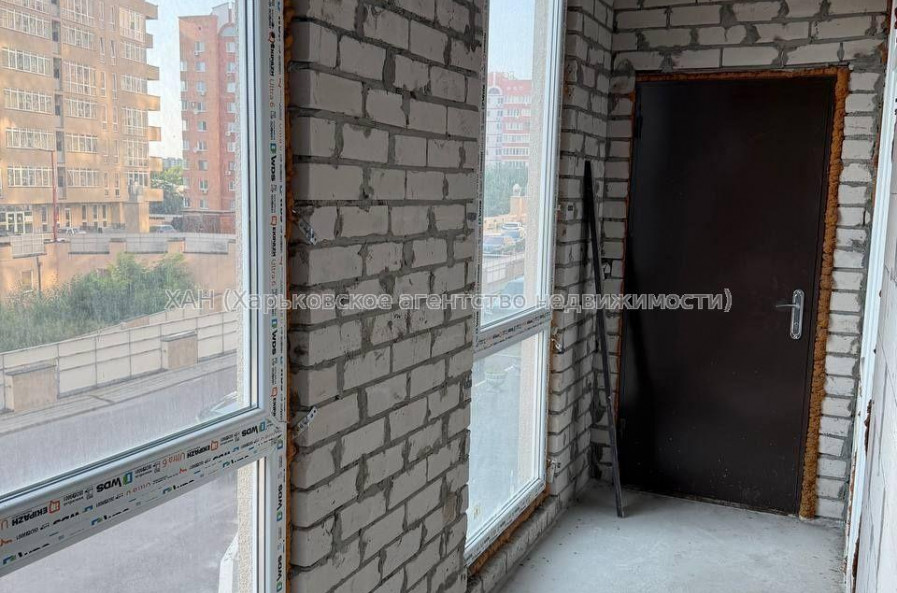 Продам квартиру, Клочковская ул. , 2 кім., 78 м², без внутренних работ 