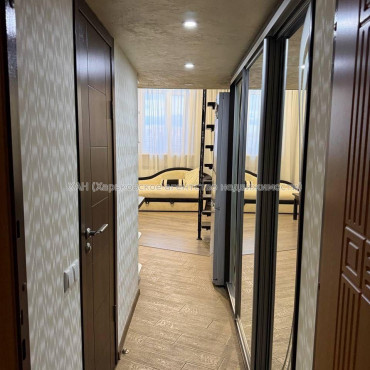 Продам квартиру, Лозовская ул. , 1 кім., 30 м², евроремонт 