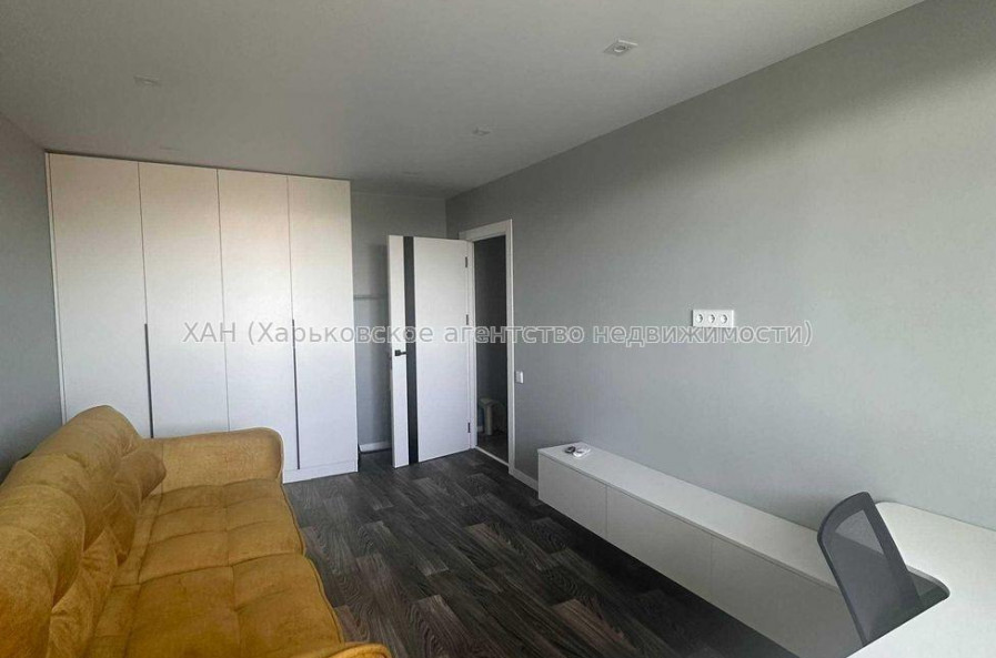 Продам квартиру, Навчальная ул. , 2  ком., 47 м², авторский дизайн 