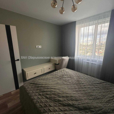 Продам квартиру, Навчальная ул. , 2  ком., 47 м², авторский дизайн 