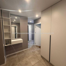 Продам квартиру, Навчальная ул. , 2  ком., 47 м², авторский дизайн