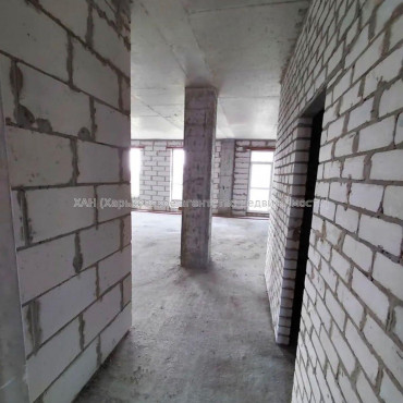 Продам квартиру, Динамовская ул. , 4  ком., 146 м², без внутренних работ 