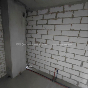 Продам квартиру, Динамовская ул. , 4  ком., 146 м², без внутренних работ 