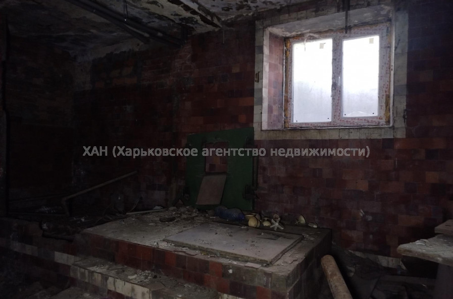Продам нежилую недвижимость, помещение свободного назначения , 4  ком., 97.30 м², без внутренних работ 