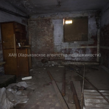 Продам нежилую недвижимость, помещение свободного назначения , 4  ком., 97.30 м², без внутренних работ 