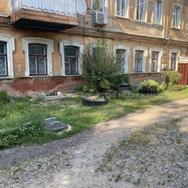 Продам квартиру, Грековская ул. , 3 кім., 86 м², без ремонта 