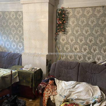 Продам квартиру, Грековская ул. , 3 кім., 86 м², без ремонта 
