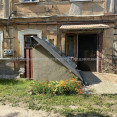 Продам квартиру, Грековская ул. , 3 кім., 86 м², без ремонта 