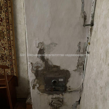 Продам квартиру, Грековская ул. , 3 кім., 86 м², без ремонта 