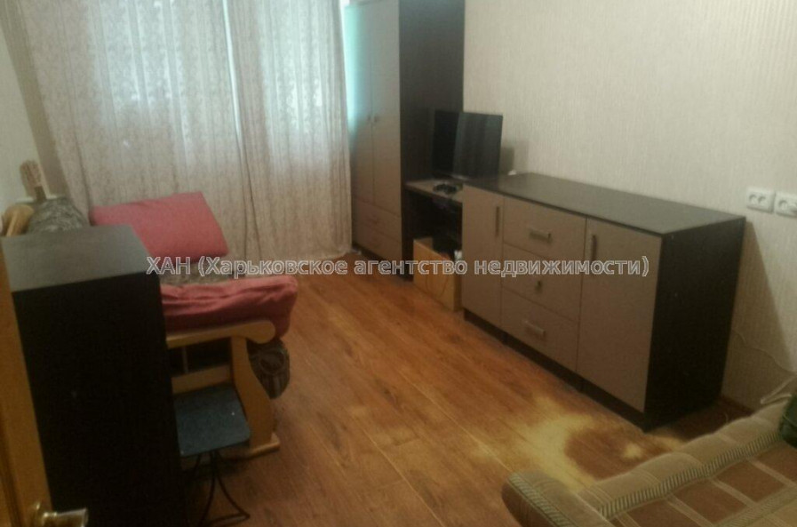 Продам квартиру, Василия Мельникова ул. , 2  ком., 44 м², косметический ремонт 