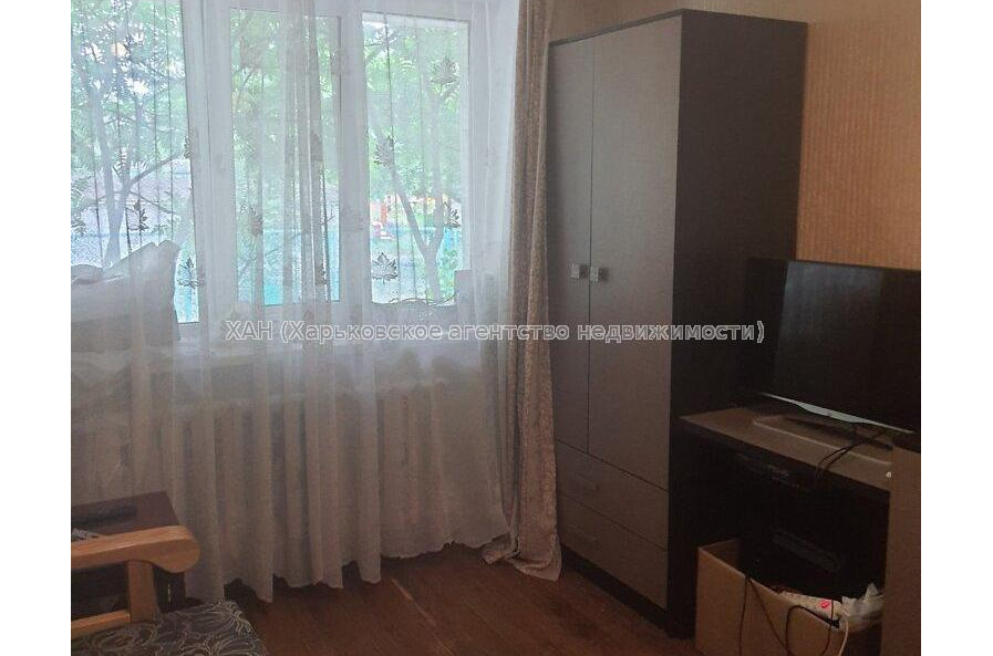 Продам квартиру, Василия Мельникова ул. , 2  ком., 44 м², косметический ремонт 