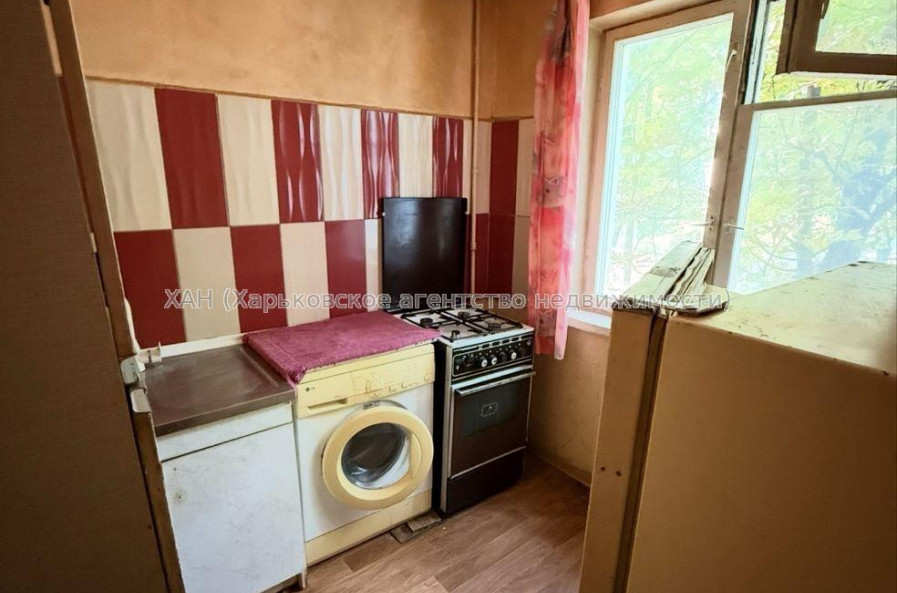 Продам квартиру, Героев Харькова просп. , 1  ком., 31.50 м², советский ремонт 