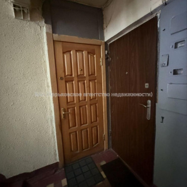 Продам квартиру, Героев Харькова просп. , 1  ком., 31.50 м², советский ремонт 
