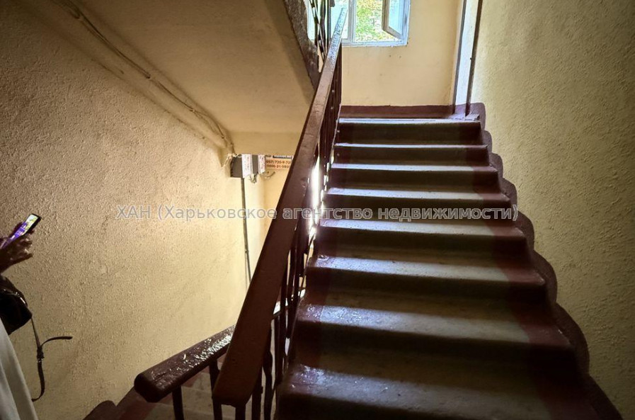 Продам квартиру, Героев Харькова просп. , 1  ком., 31.50 м², советский ремонт 