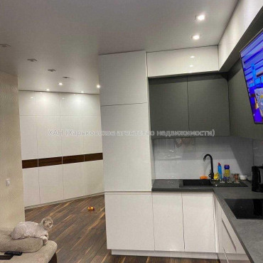 Продам квартиру, Качановская ул. , 1  ком., 40 м², евроремонт 