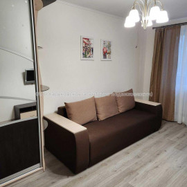Продам квартиру, Людвига Свободы просп. , 1 кім., 33 м², евроремонт