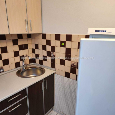 Продам квартиру, Людвига Свободы просп. , 1 кім., 33 м², евроремонт 