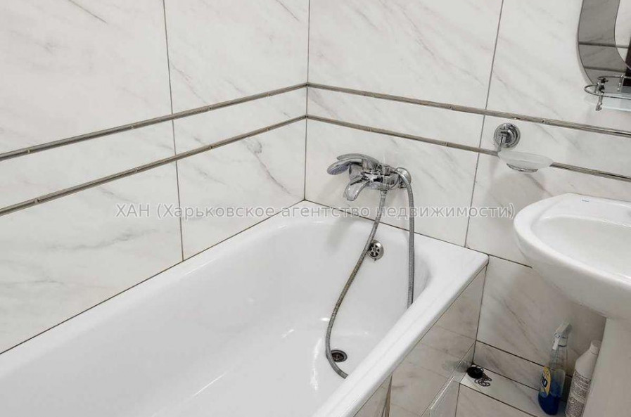 Продам квартиру, Людвига Свободы просп. , 1 кім., 33 м², евроремонт 