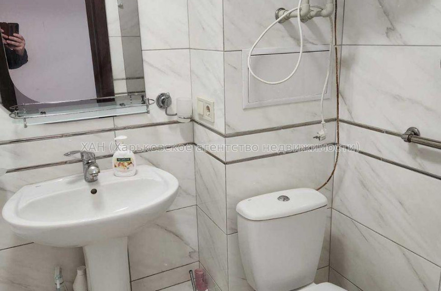Продам квартиру, Людвига Свободы просп. , 1 кім., 33 м², евроремонт 