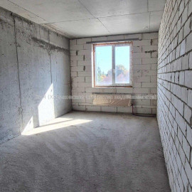 Продам квартиру, Победы просп. , 1  ком., 53 м², без внутренних работ