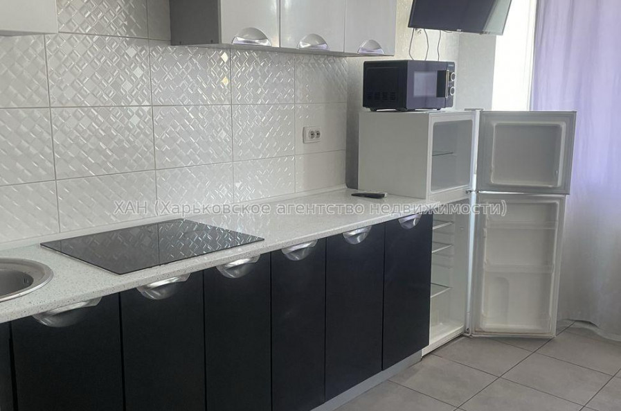 Продам квартиру, Салтовское шоссе , 1  ком., 18 м², евроремонт 