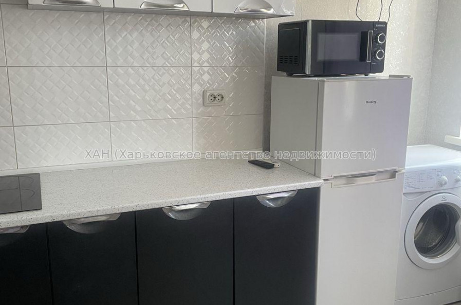 Продам квартиру, Салтовское шоссе , 1  ком., 18 м², евроремонт 