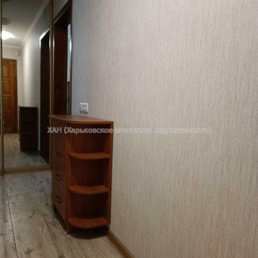 Продам квартиру, Чередниченковский пер. , 2 кім., 50.40 м², капитальный ремонт 