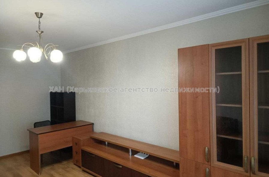 Продам квартиру, Чередниченковский пер. , 2 кім., 50.40 м², капитальный ремонт 
