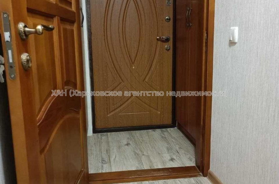 Продам квартиру, Чередниченковский пер. , 2 кім., 50.40 м², капитальный ремонт 