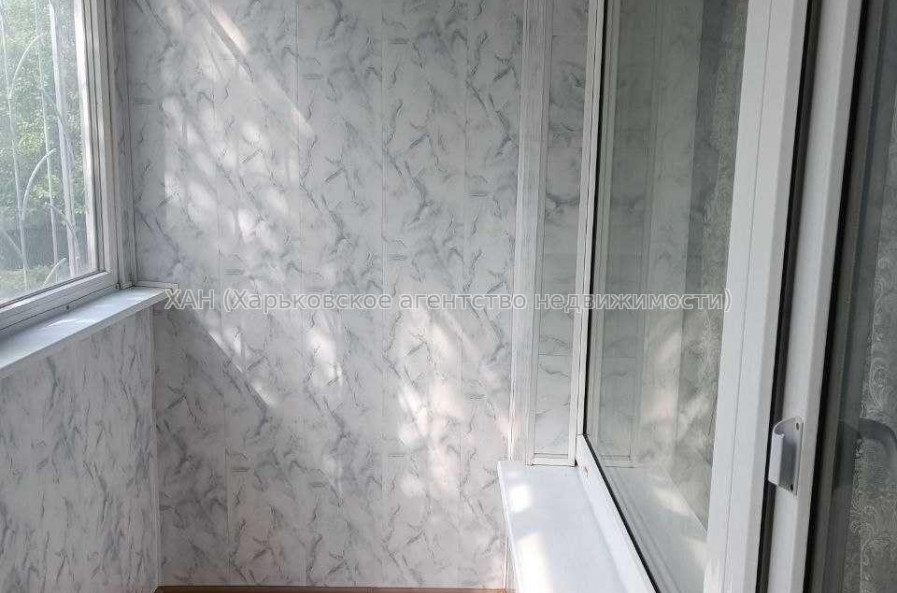 Продам квартиру, Чередниченковский пер. , 2 кім., 50.40 м², капитальный ремонт 
