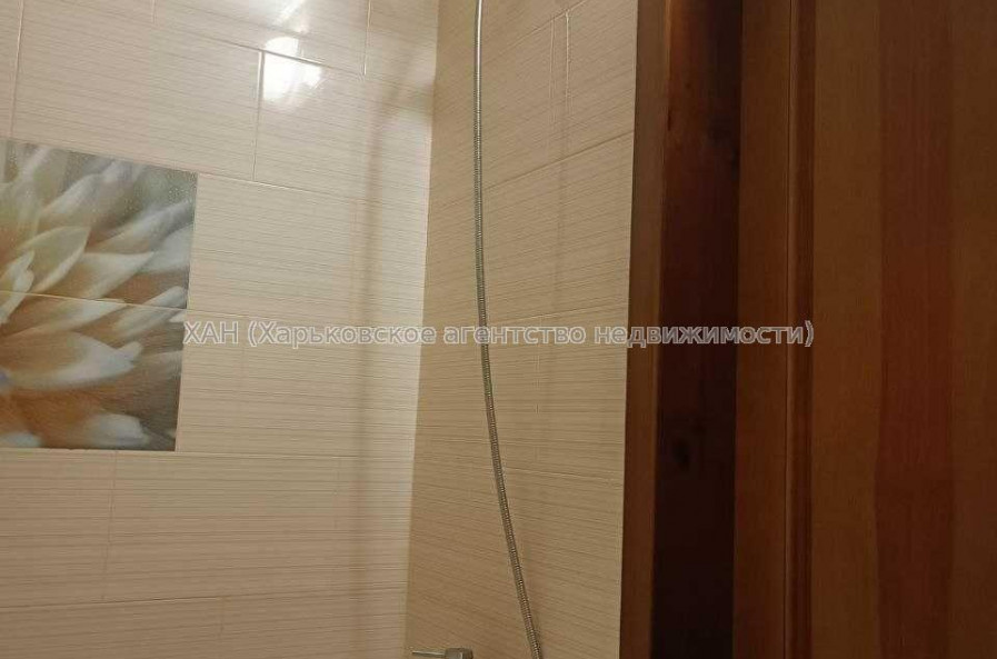 Продам квартиру, Чередниченковский пер. , 2 кім., 50.40 м², капитальный ремонт 