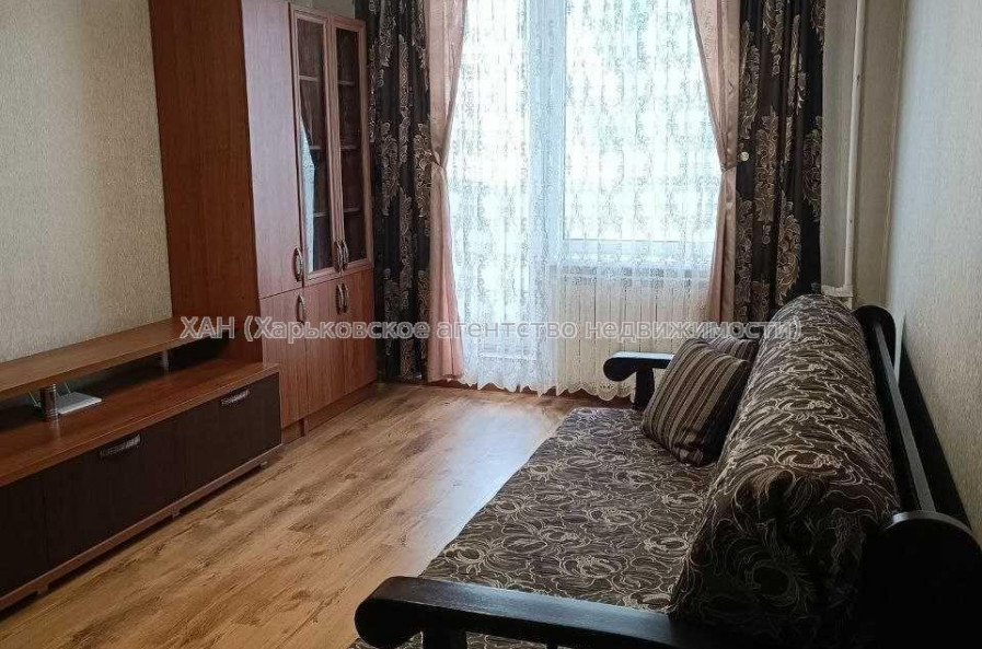 Продам квартиру, Чередниченковский пер. , 2 кім., 50.40 м², капитальный ремонт 
