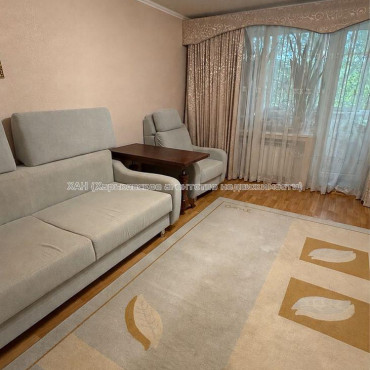 Продам квартиру, Клочковская ул. , 3 кім., 69 м², советский ремонт 