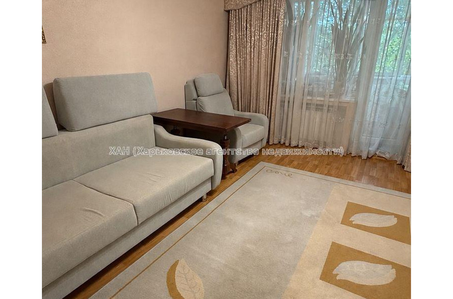 Продам квартиру, Клочковская ул. , 3 кім., 69 м², советский ремонт 