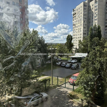 Продам квартиру, Клочковская ул. , 3 кім., 69 м², советский ремонт 