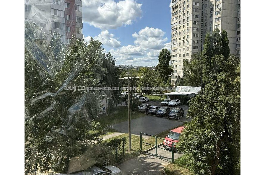 Продам квартиру, Клочковская ул. , 3 кім., 69 м², советский ремонт 