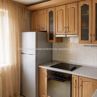 Продам квартиру, Клочковская ул. , 3 кім., 69 м², советский ремонт 