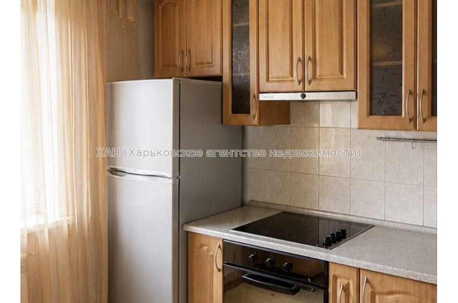 Продам квартиру, Клочковская ул. , 3 кім., 69 м², советский ремонт 