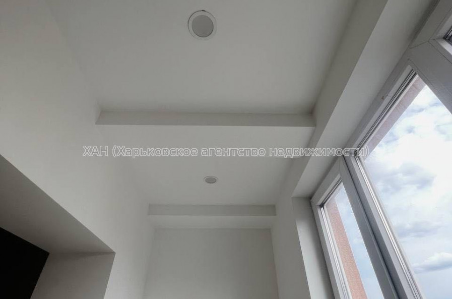 Продам квартиру, Зброярская ул. , 1 кім., 17.70 м², авторский дизайн 