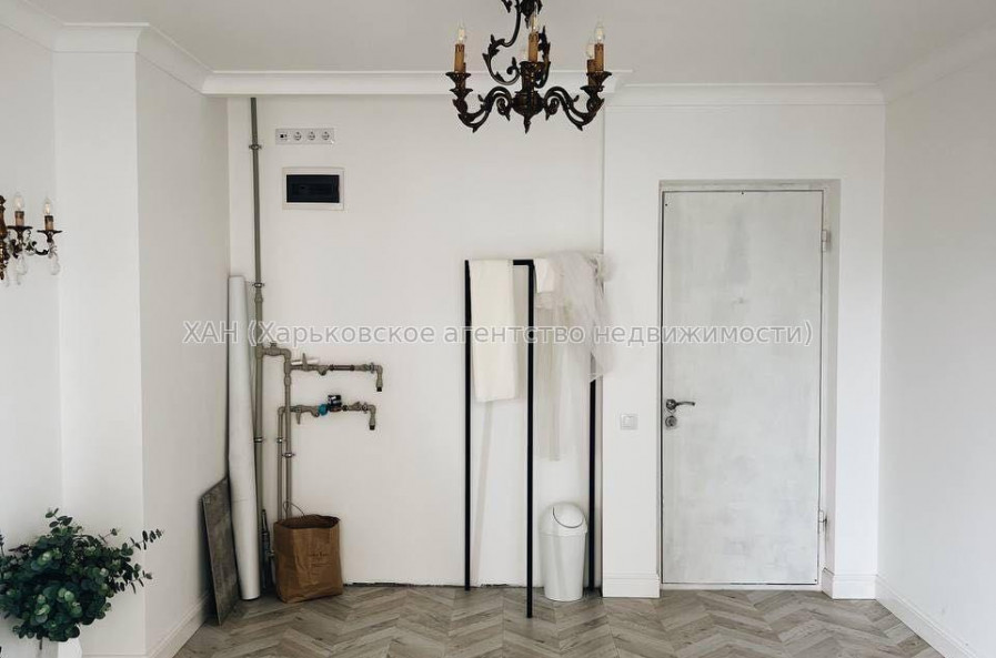 Продам квартиру, Зброярская ул. , 1 кім., 17.70 м², авторский дизайн 