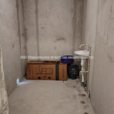 Продам квартиру, Мира ул. , 3  ком., 90 м², без отделочных работ 