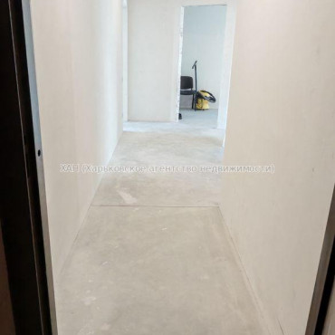 Продам квартиру, Мира ул. , 3  ком., 90 м², без отделочных работ 