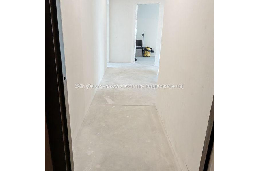 Продам квартиру, Мира ул. , 3  ком., 90 м², без отделочных работ 