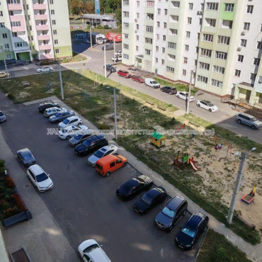 Продам квартиру, Мира ул. , 3  ком., 90 м², без отделочных работ 