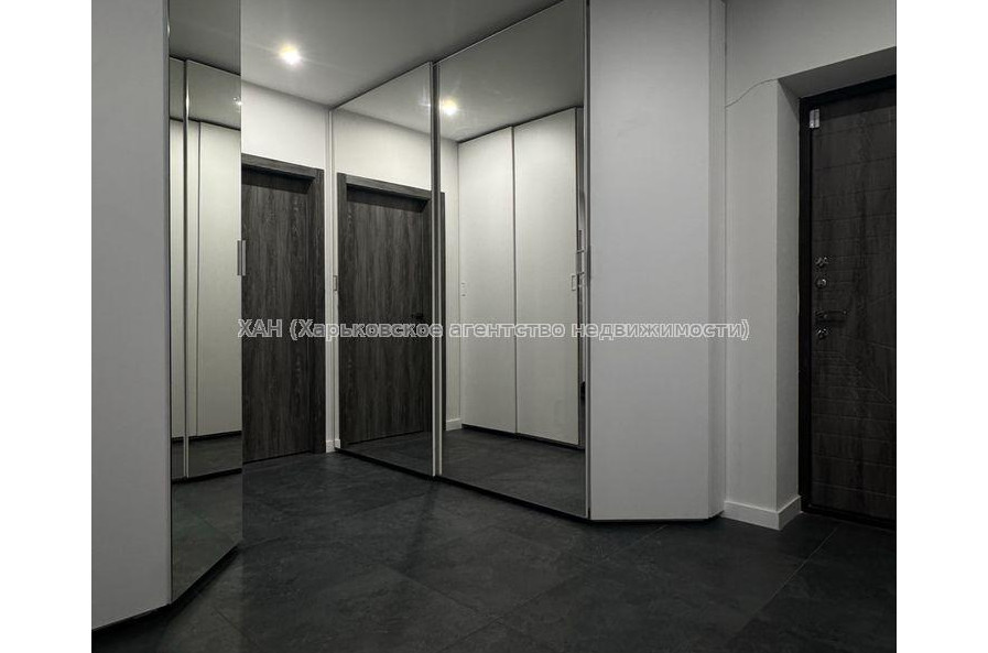 Продам квартиру, 2 кім., 62 м², евроремонт 