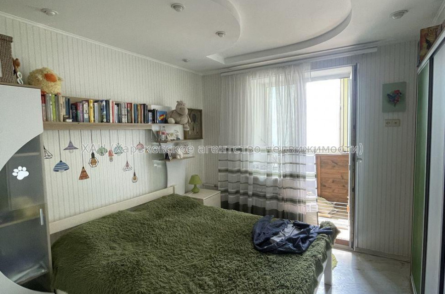 Продам квартиру, Вернадского ул. , 3 кім., 76 м², капитальный ремонт 