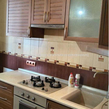 Продам квартиру, Гвардейцев Широнинцев ул. , 1  ком., 37.80 м², косметический ремонт 